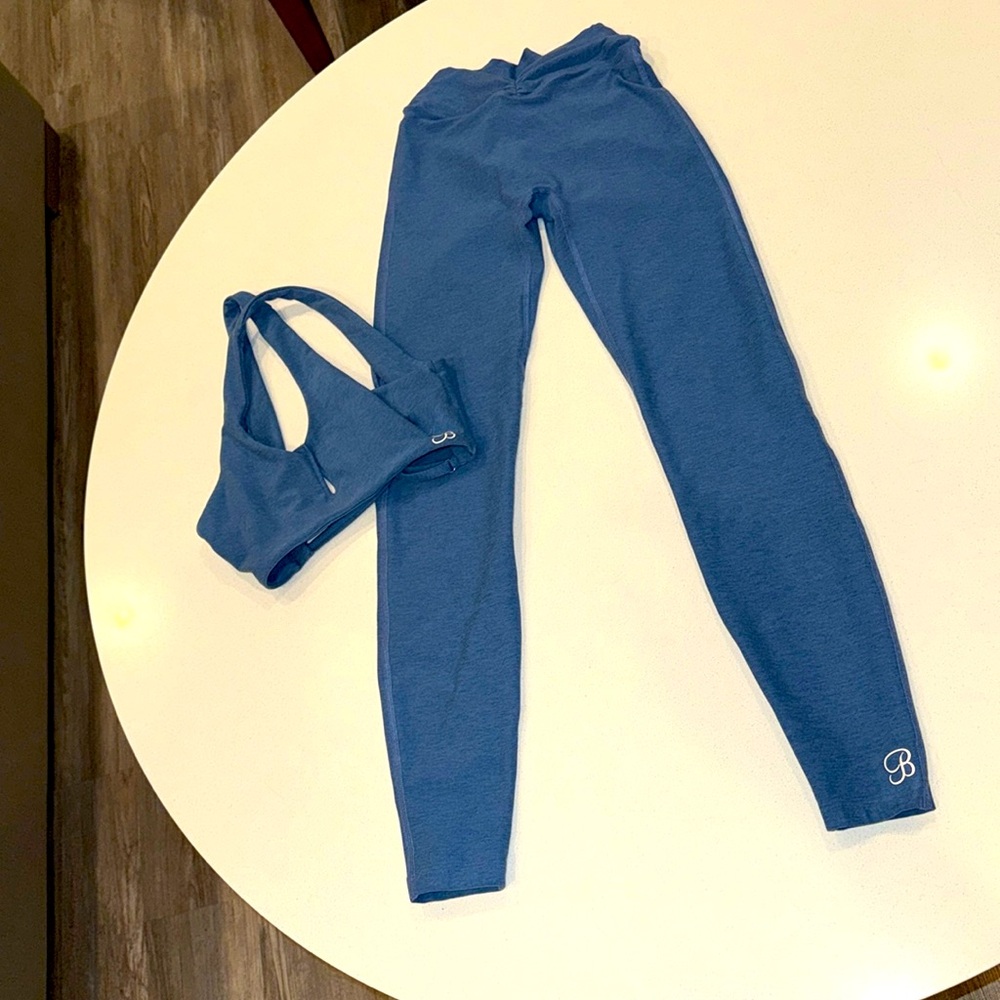 V ACTIVE LEGGINGS 💙💙💙 Chambray
